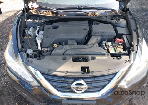 2018 Nissan Altima 2.5 Sr z USA, uszkodzony, nr VIN 1N4AL3AP1JC104348